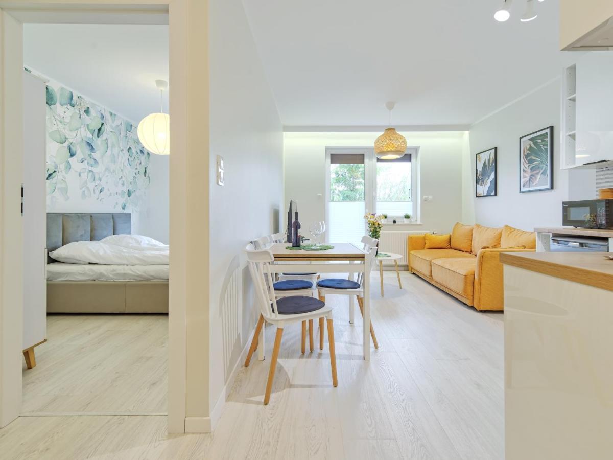 Apartment Tricity Retreat With Parking - By Rentujemy *